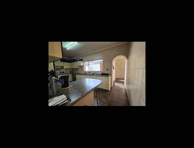 4 BEDROOM HOUSE SOLD IN MAGALIESKRUIN